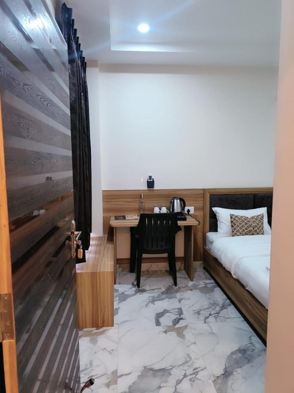 Nandi Retreat Homestay Varanasi Exterior foto